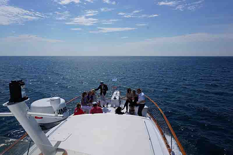 Rent a yacht for the day Lake Michigan cruises| Adelines Sea Moose