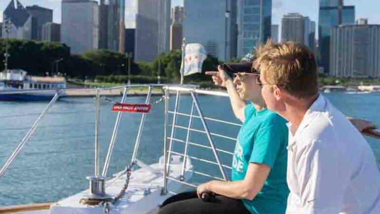 Private Chicago River Boat Tours