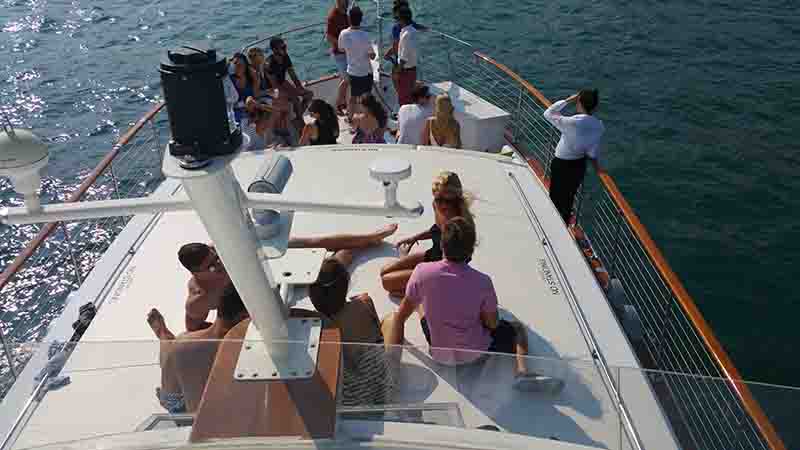 Chicago yacht rental for every Celebration| Adelines Sea Moose
