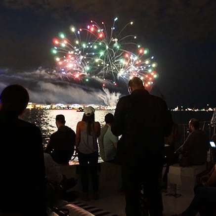 Chicago Navy Pier Fireworks Shows