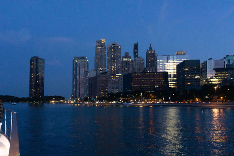 Luxury Chicago sunset cruise tours| Adelines Sea Moose