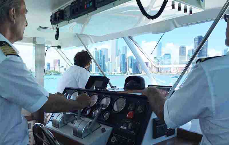 Boat Rental in Chicago with a Captain