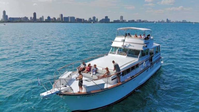 Large Yacht Rental Chicago