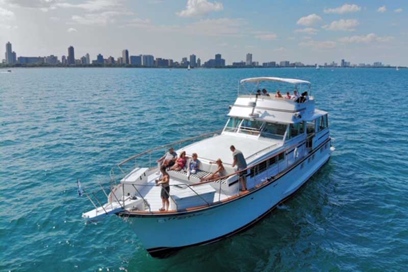 large yacht rental chicago