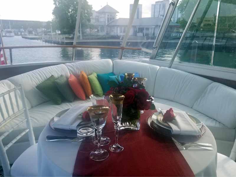 Best private dinner cruise Chicago has to offer for two| Adelines Sea Moose