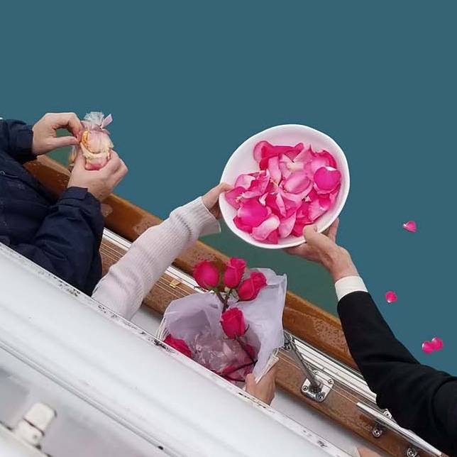 Esparcimiento de Cenizas en el Lago Michigan Esparcimiento de Cenizas en el Lago Michigan