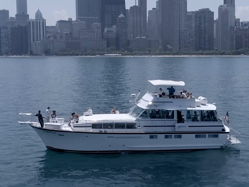 How much does it cost to rent a yacht in Chicago? Adeline's Sea Moose